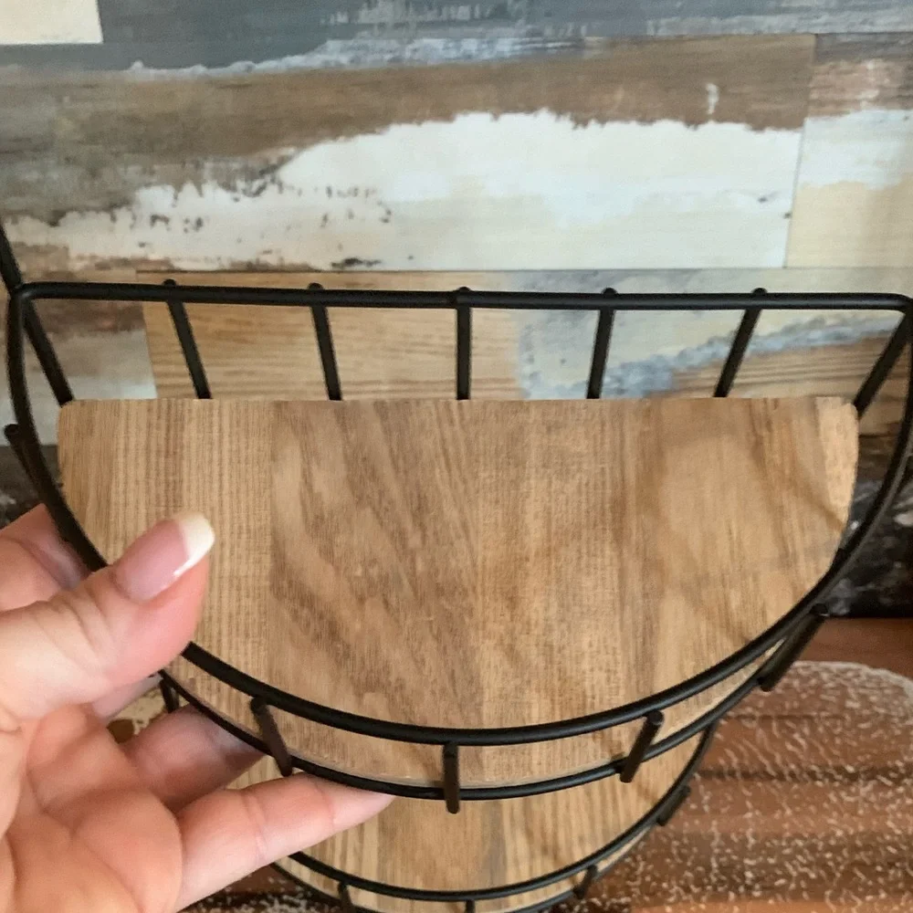 Perfect tiered tray - Picture 3 of 7